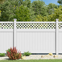 Latice top vinyl privacy fence